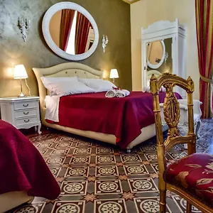 Palazzo Degli Affreschi Bed & Breakfast