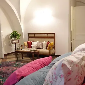 House Vintage Bed & Breakfast
